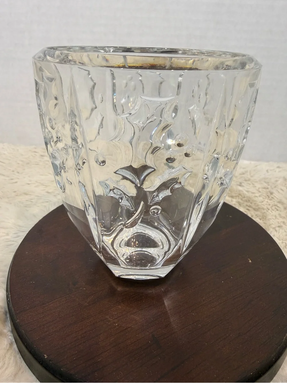 Mikasa clear cut heavy crystal vase featuring holly leaves & berries design